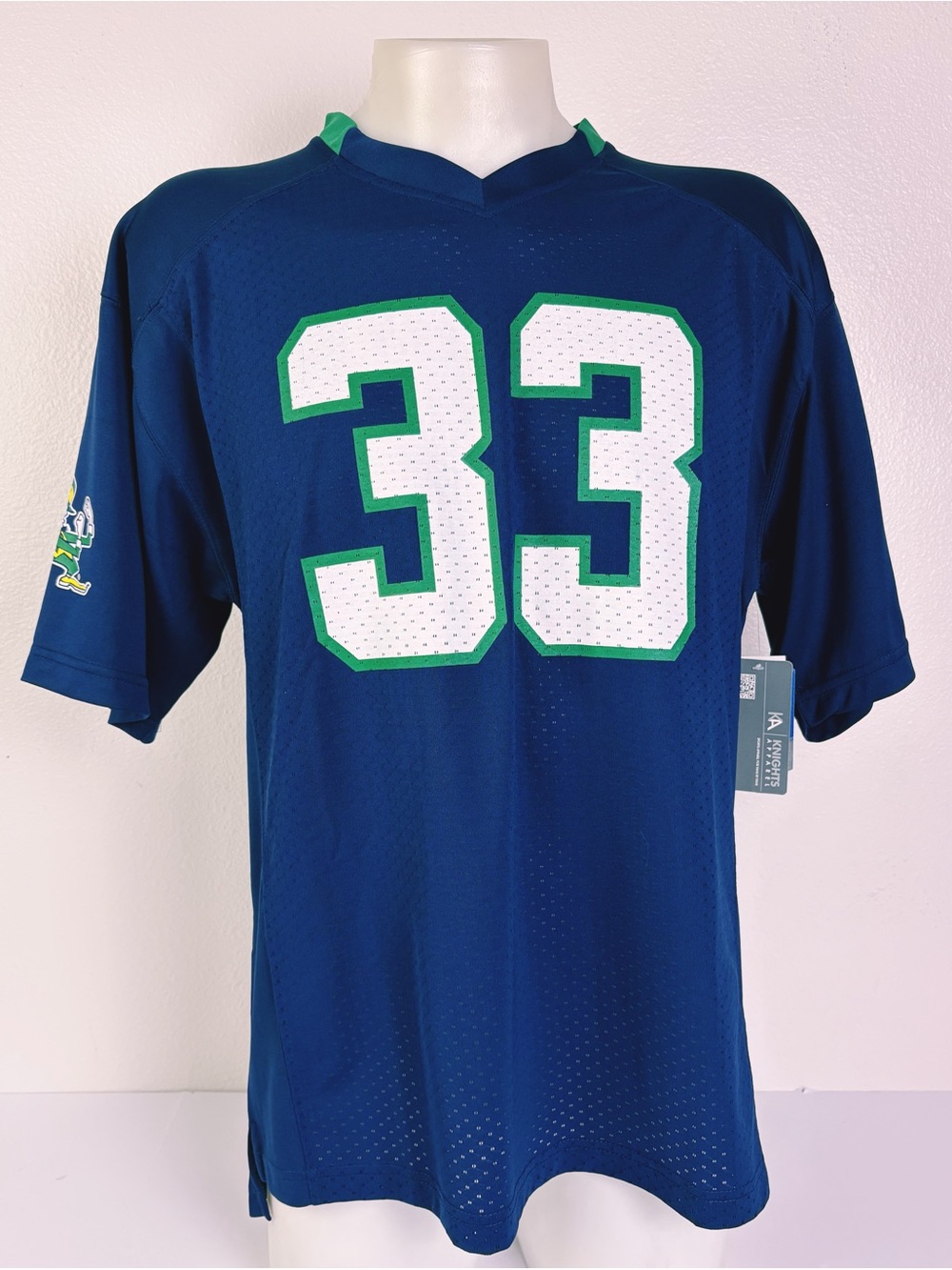 Notre Dame Fighting Irish #33 Football
Jersey Knights Apparel L 42/44 NWT NCAA